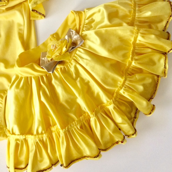 Other - ⭐️EUC⭐️Gorgeous Yellow Dress Up Skirt